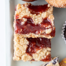 Load image into Gallery viewer, Crumble bars