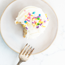 Load image into Gallery viewer, Cupcakes, Funfetti - 6pk (reg size)