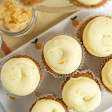 Load image into Gallery viewer, Cupcakes, Carrot cake ginger - 6pk (reg size)