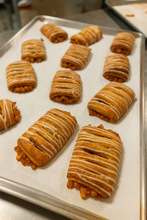 Load image into Gallery viewer, Pastry, Apple Strudel (single)