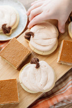 Load image into Gallery viewer, Pumpkin Pie Bars