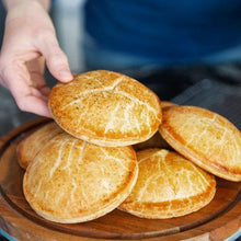 Load image into Gallery viewer, Local vegan gluten free turnover breakfast hand pies