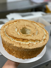Load image into Gallery viewer, Angel Food Cake