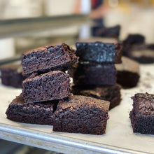 Load image into Gallery viewer, Vegan gluten free dairy free favorite brownie mix