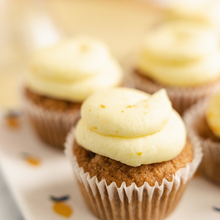Load image into Gallery viewer, Cupcakes, Carrot cake ginger - 6pk (reg size)
