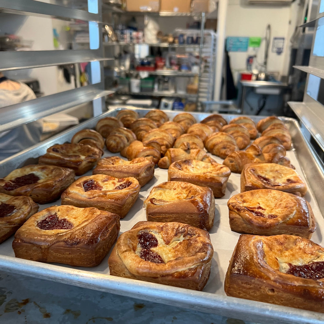 Danish, Raspberry Cream Cheese (single)